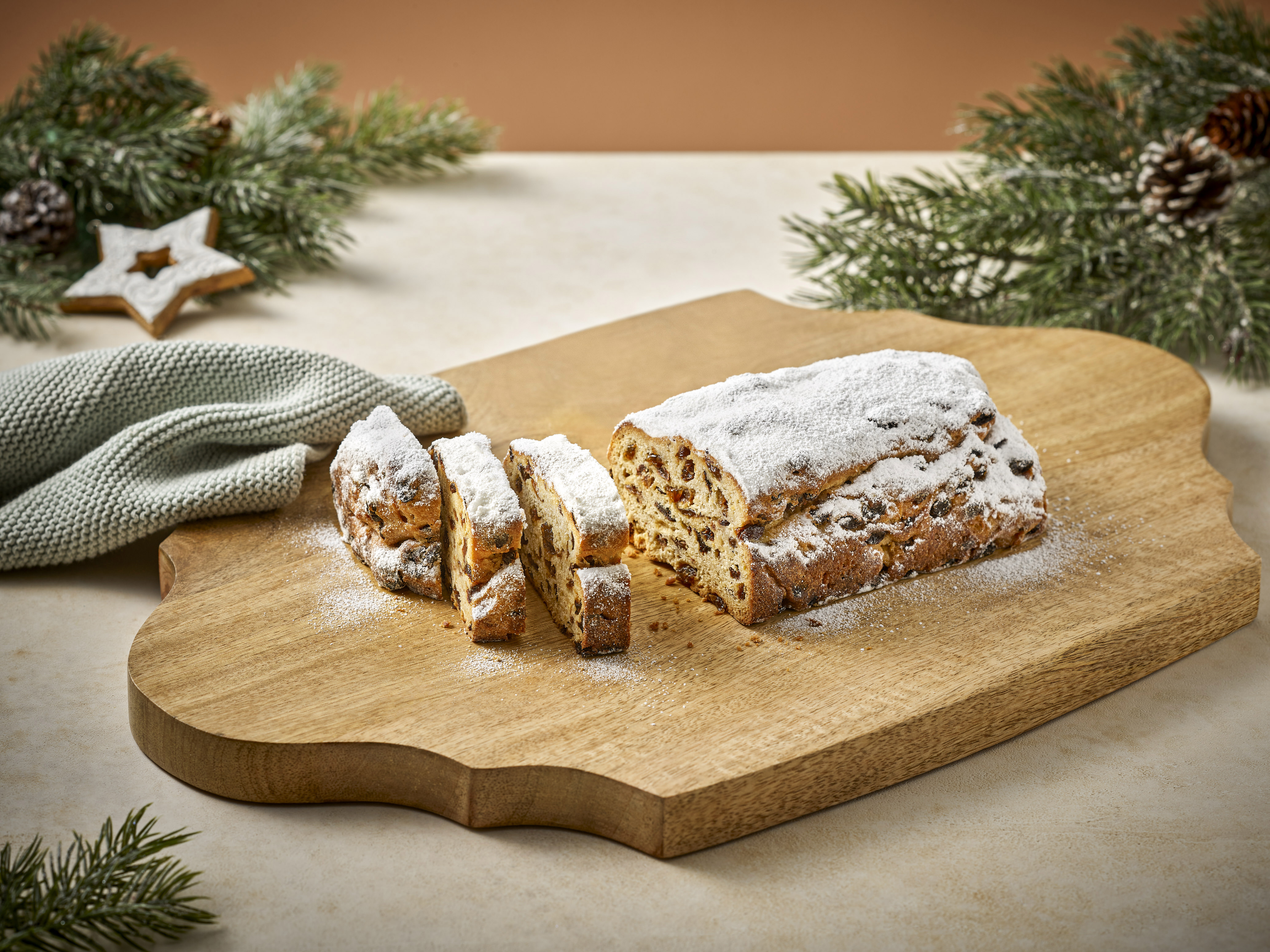 61521_NbgChristmStollenMarzi500_Mo1_2026